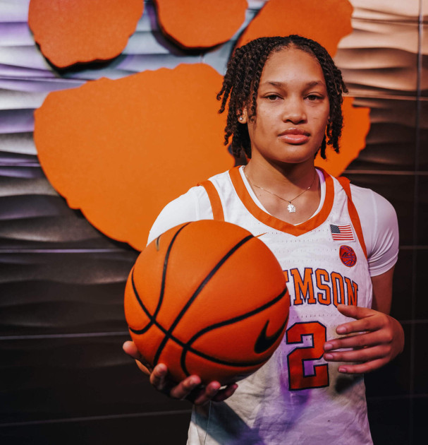 Berry Named Second McDonald’s All-American in Clemson History - BVM Sports