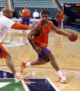 practice at greensboro coliseum 030911