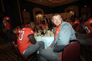 gator bowl hall of fame luncheon 123108