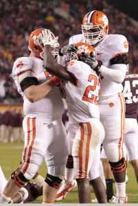 Andre Ellington celebrates with offensive line