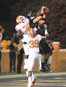 chris chancellor 100908