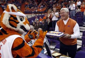 dale gilbert pa announcer