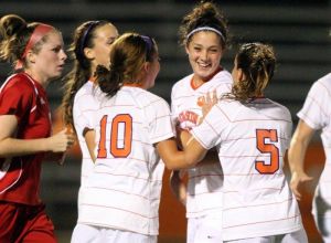 team celebrate Katelyn Reeve goal