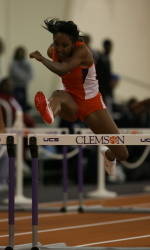 Freshmen Lead the Way on Day One at Clemson Invitational