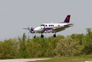 airport arrival in clemson 041310