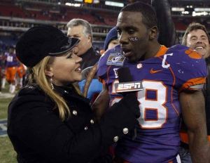 C.J. Spiller and ESPN Sideline Reporter Holly Rowe