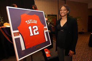 banquet 032909 senior tasha taylor with jersey