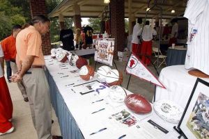 Oliver and Vicky Purnell held their second annual Coaches vs. Cancer fundraising event, Tigerfest 09, on Tuesday, October 6.