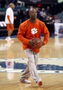 practice at greensboro coliseum 030911