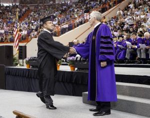 Robert Pietrucha - Men's Tennis