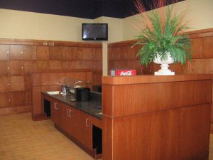 wez_4f_south_lockers