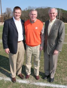 phillips_with_bowl_directors_121906