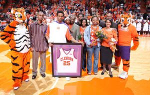 cliff hammonds family senior day