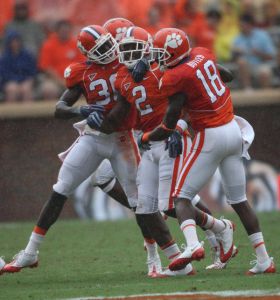 DeAndre McDaniel interception celebration