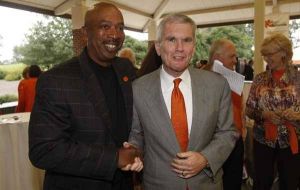 Oliver and Vicky Purnell held their second annual Coaches vs. Cancer fundraising event, Tigerfest 09, on Tuesday, October 6.