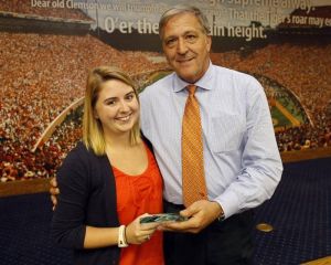 victoria graham bill d'andrea service award