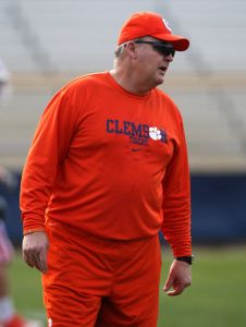 Assistant Coach Robbie Caldwell bowl practice 122911