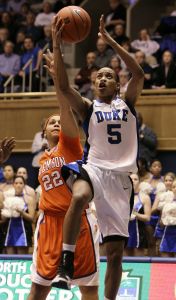 Clemson's Sthefany Thomas defends against Duke's Jasmine Thomas . (AP Photo/Gerry Broome)