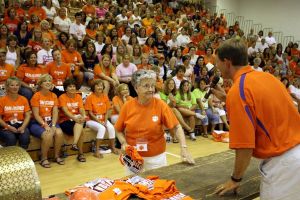 2007 Tommy Bowden Ladies Football Clinic. Photos courtesy of Mark Crammer and The Orange & White