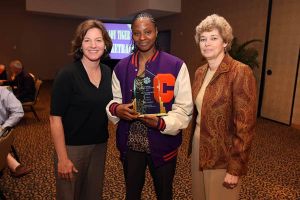 banquet 032909 lele hardy coaches' award