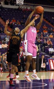 Shaniqua Pauldo (44)