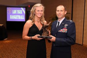 banquet 032909 lindsay welker air force ROTC