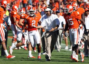 Defensive Coordinator Kevin Steele