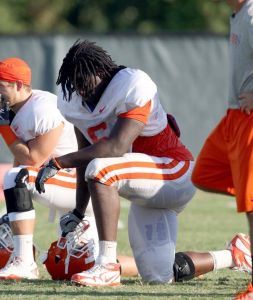 Tavaris Barnes practice 081011