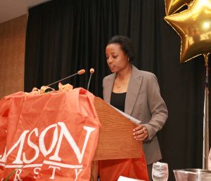 banquet 042708 emcee kanetra queen