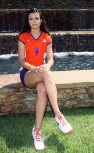 2011 senior Cansu Ozdemir