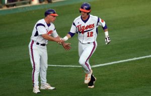 Jon McGibbon homerun Leggett