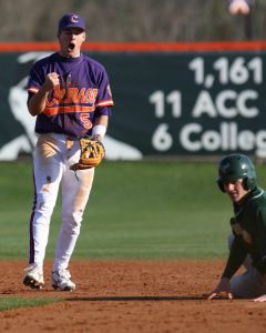 Photo by Mark Crammer