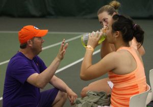 Assistant Coach Scott Kidd, Romy Koelzer and Beatrice Gumulya