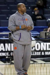 ncaa tournament pregame practice 031810