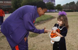 The Clemson men&acirc;?<sup>TM</sup>s and women&acirc;?<sup>TM</sup>s basketball teams hosted area children at the Tiger Wonderland charity event on Thursday, December 15 at Littlejohn Coliseum.