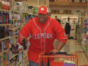 bi-lo solid orange fan of the year shopping spree reward 032609