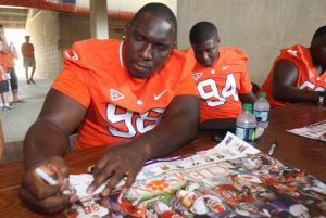 Brandon Thompson fan appreciation day 082111