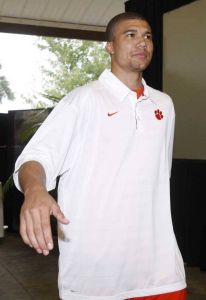 Oliver and Vicky Purnell held their second annual Coaches vs. Cancer fundraising event, Tigerfest 09, on Tuesday, October 6.