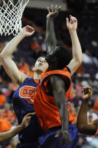 Karolis Petrukonis and Jerai Grant Orange & Purple Scrimmage 102309