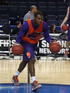 ncaa tournament pregame practice 031810
