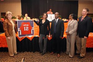 banquet 032909 senior tasha taylor and coaching staff