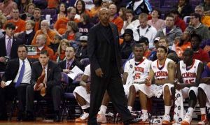 Head Coach Oliver Purnell