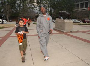 The Clemson men&acirc;?<sup>TM</sup>s and women&acirc;?<sup>TM</sup>s basketball teams hosted area children at the Tiger Wonderland charity event on Thursday, December 15 at Littlejohn Coliseum.
