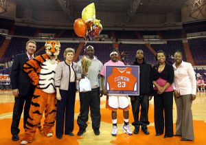 D'Lesha Lloyd senior day