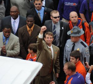 dabo swinney pregame tiger walk 101808