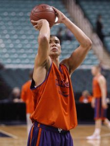practice at greensboro coliseum 030911