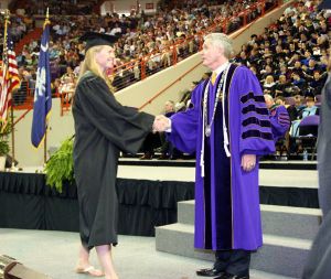 kallie deters womens swimming and diving graduation spring 2007
