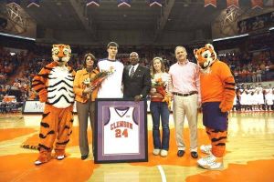 matt morris with family and oliver purnell on senior day