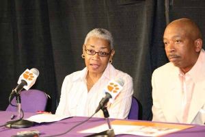 oliver and vicky purnell's tigerfest 2008 in support of coaches vs. cancer press conference