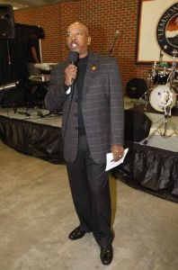 Oliver and Vicky Purnell held their second annual Coaches vs. Cancer fundraising event, Tigerfest 09, on Tuesday, October 6.